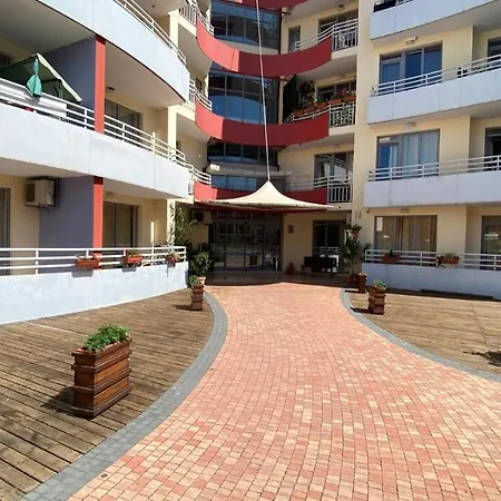Bratanov Plaza Apartamento *