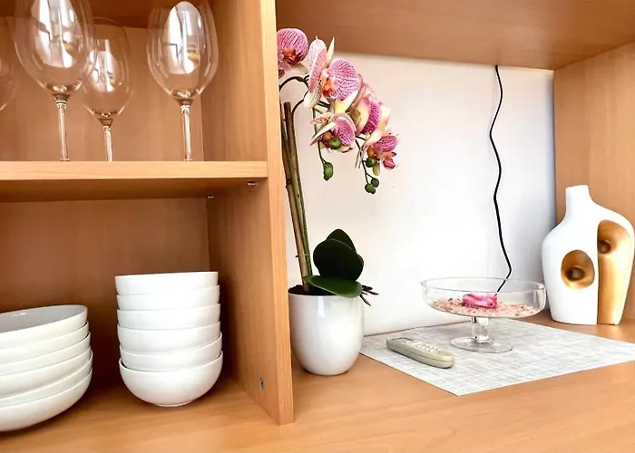 Daire Bratanov Plaza *