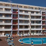 Bratanov Plaza Слънчев бряг