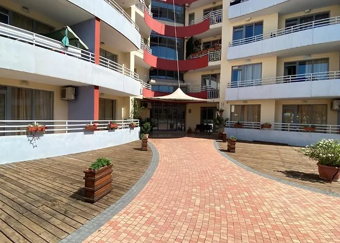 Bratanov Plaza Apartamento *